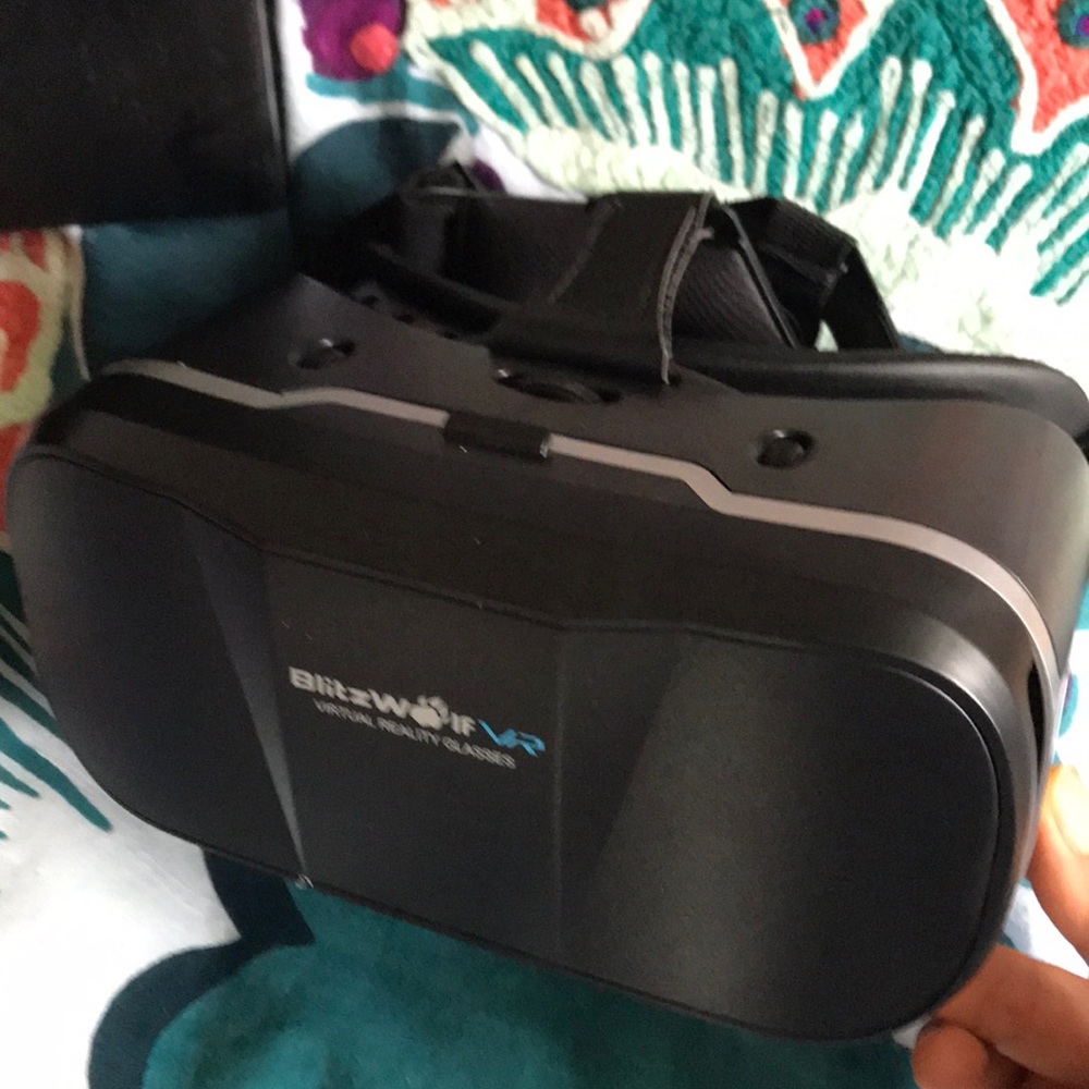 Virtual reality glasses - Picture 2 of 4